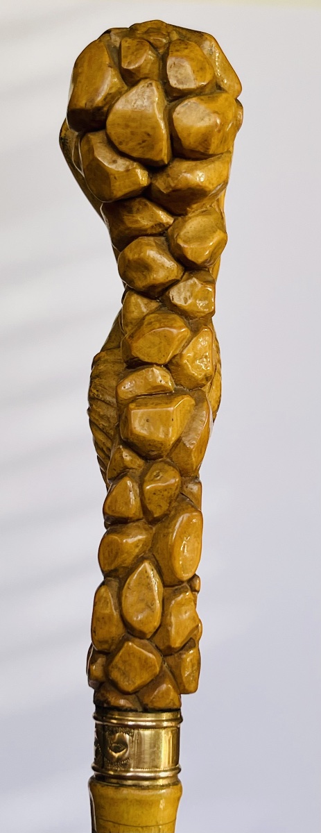 Andromeda Walking Stick Made Of Carved Boxwood -photo-2